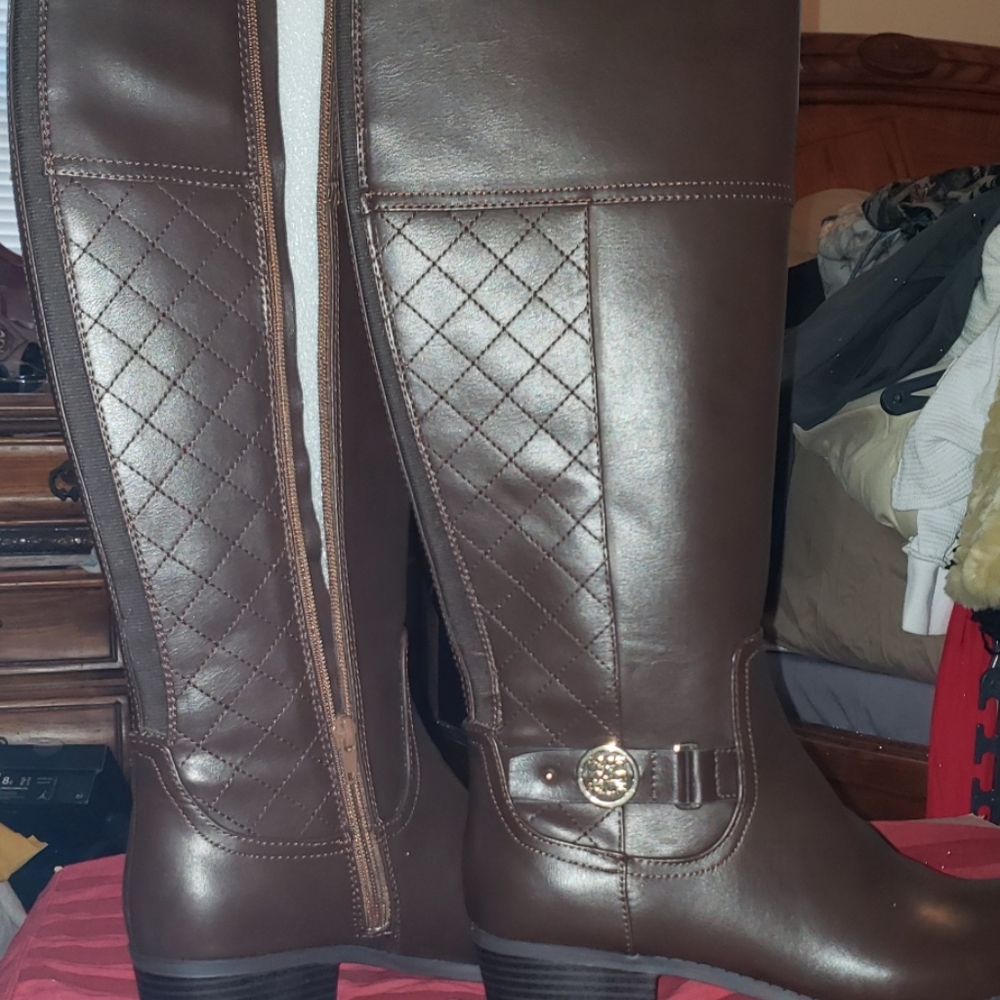 Liz Claiborne Boots